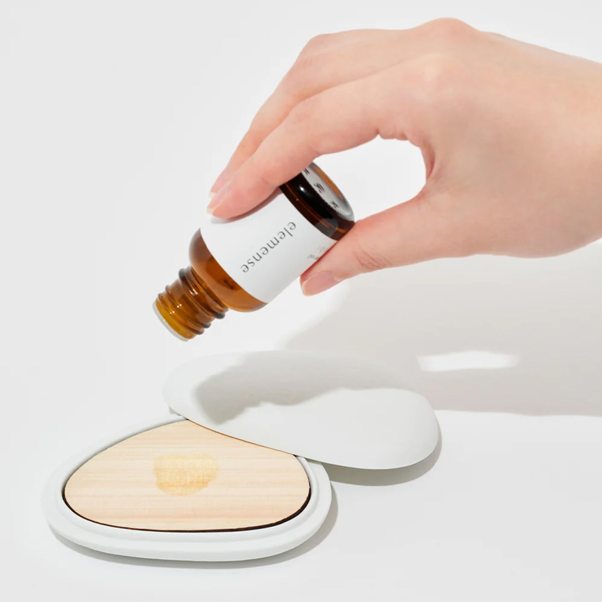 HANDMADE – AESOP OLOUS AROMATIQUE ROOM SPRAY